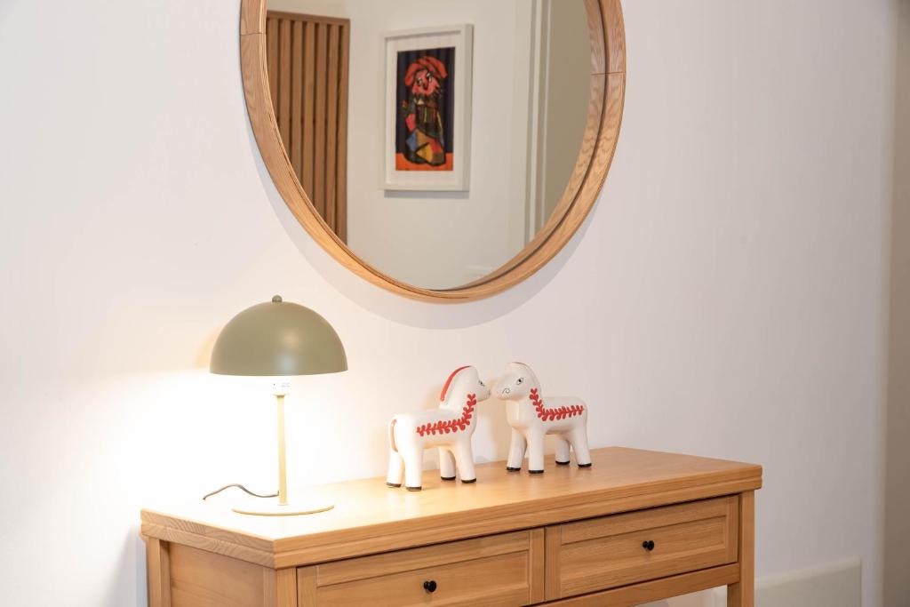 Modern Apartment in Villa with Garden - Easy Parking - 3
