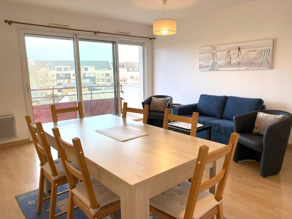 Bel appartement 2 chambres au centre-ville de PERROS-GUIREC - Ref 926 - 2