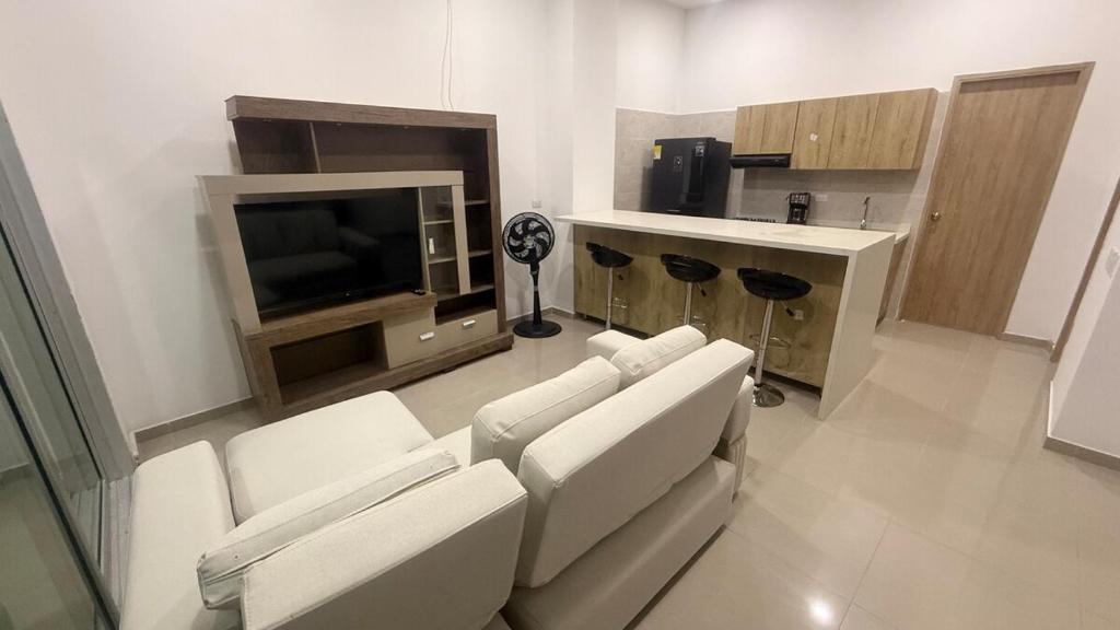 Penthouse Exclusivo con Vista al Mar y Jacuzzi - 2