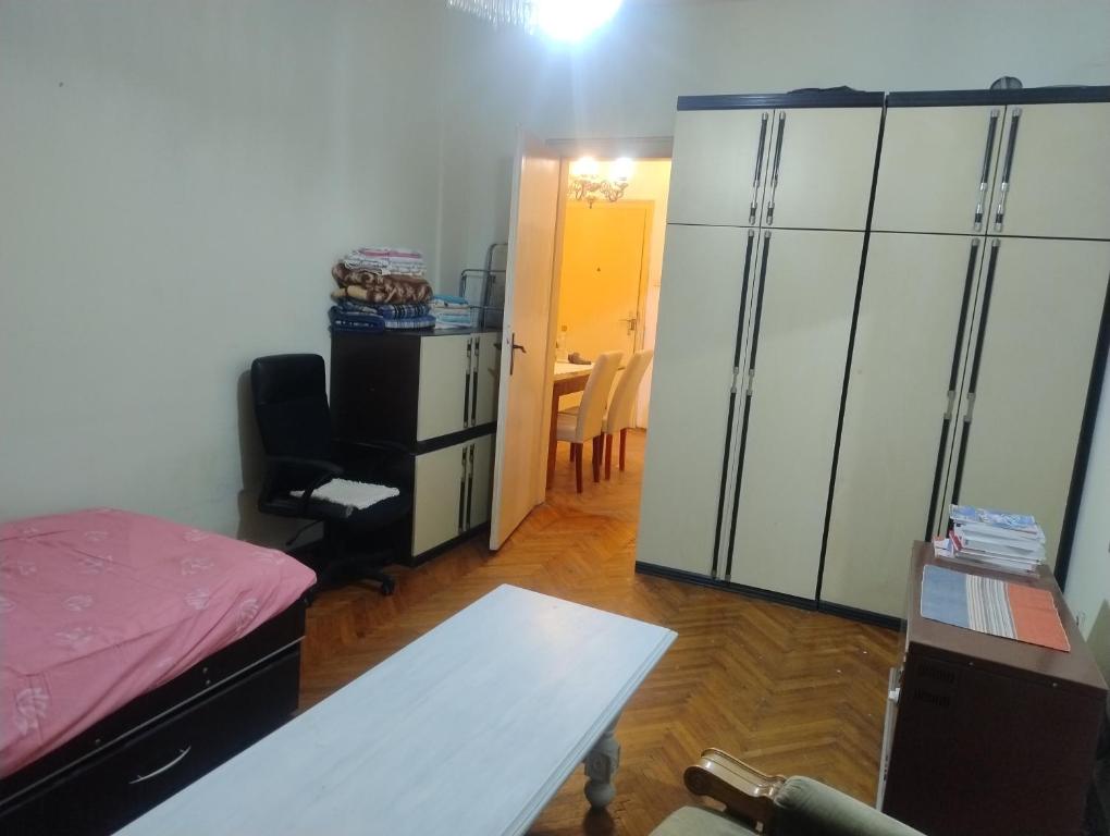 Two rooms apartment in center of Belgrade - 2