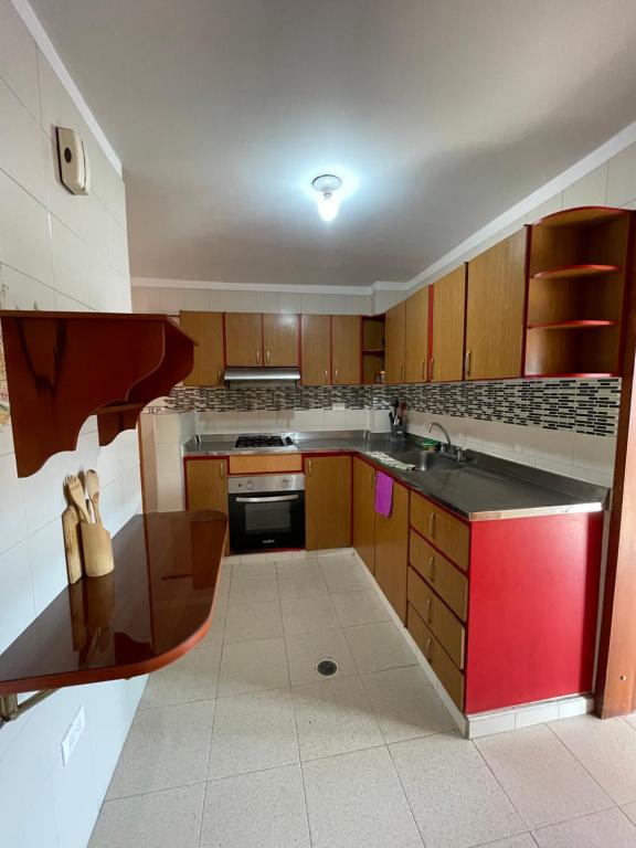 Apartamento central con parqueadero - 3