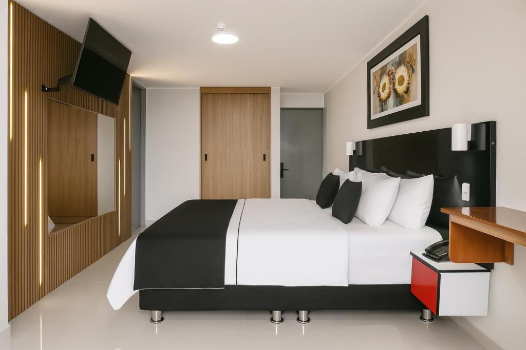 City Tower Hotel - 2
