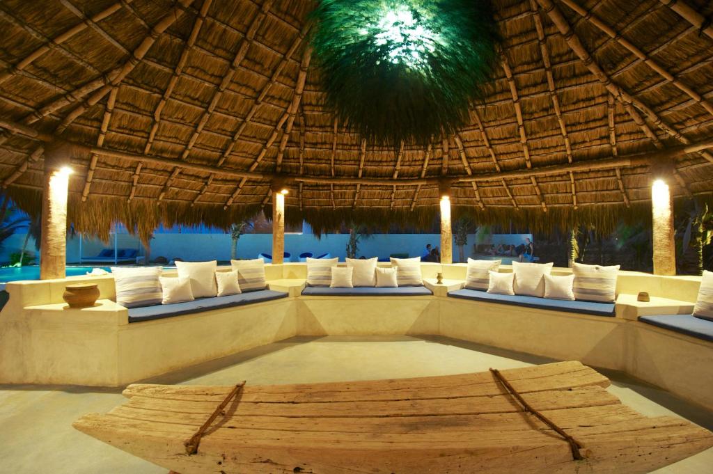 Facilities, Dolphin Beach Resort in Kalpitiya