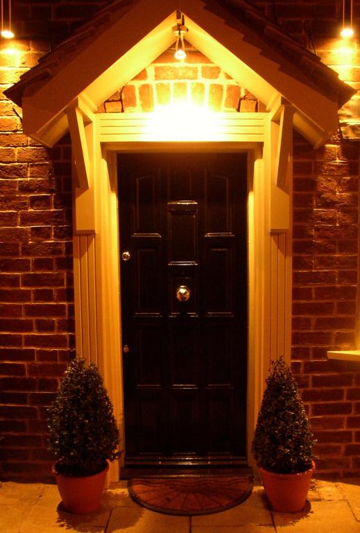 61 Warwick Road photo