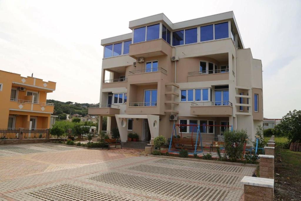 REXHEPI Apartments - 3