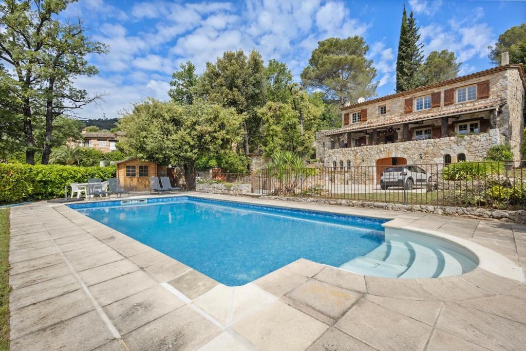 Magnificent Stone Villa in Le Tignet - 3