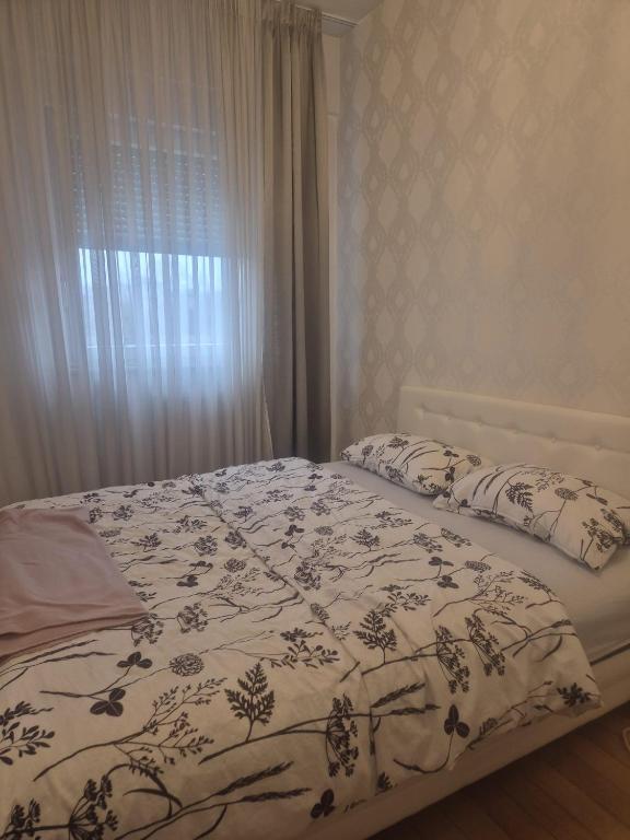 Cozy apartment near Centar - 4