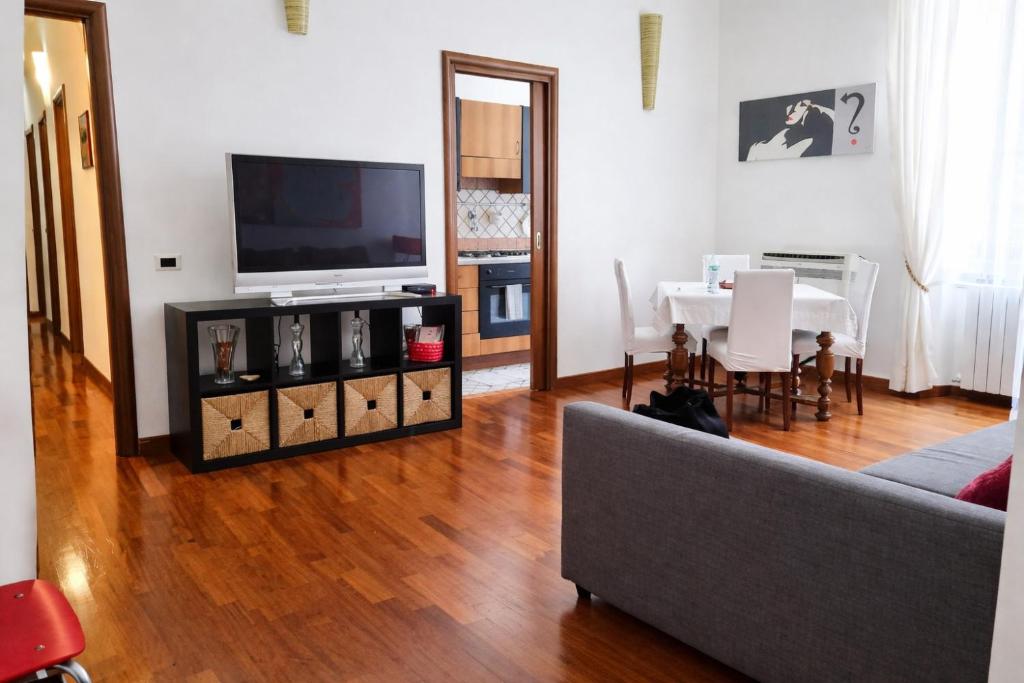 Comfort spazio e privacy 2 camere 2 bagni e self check in nel cuore di San Giovanni - 3