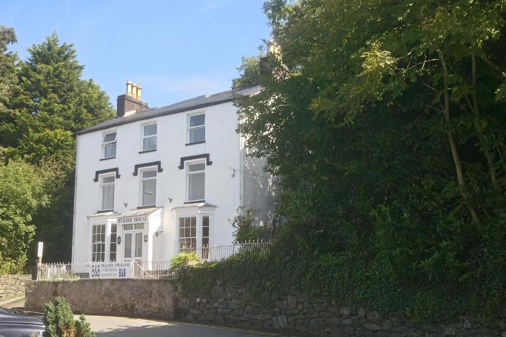 Byrdir House — Hotel in Harlech