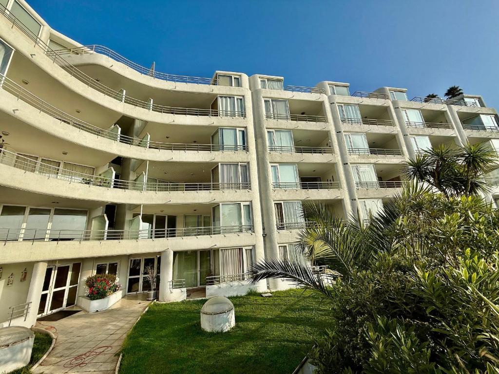 Exclusive Oceanfront Apartment - 4