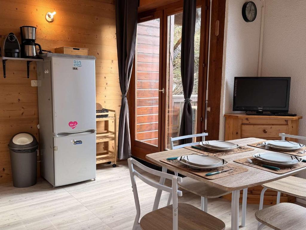 Studio mezzanine ensoleillé, proche pistes, Les Carroz d'Arâches - FR-1-572-346 - 2