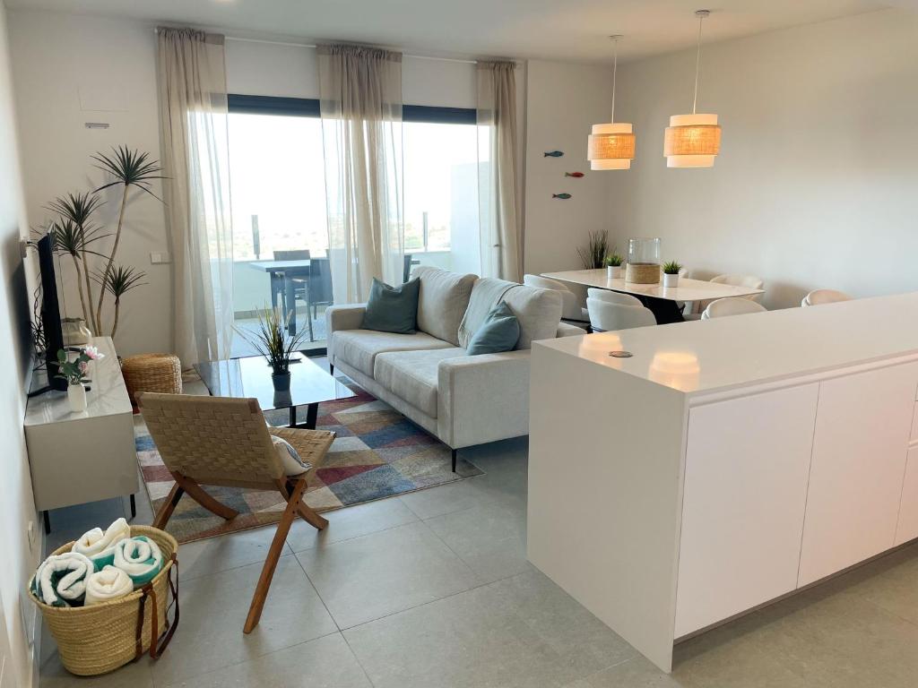 2 Bed Luxury Apartment - Sea views, Parking, Spa, 5 min to Beach next to Calanova Golf - 1