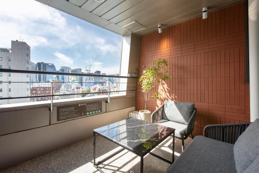 Balcony/terrace, Hotel PJ Myeongdong in Seoul