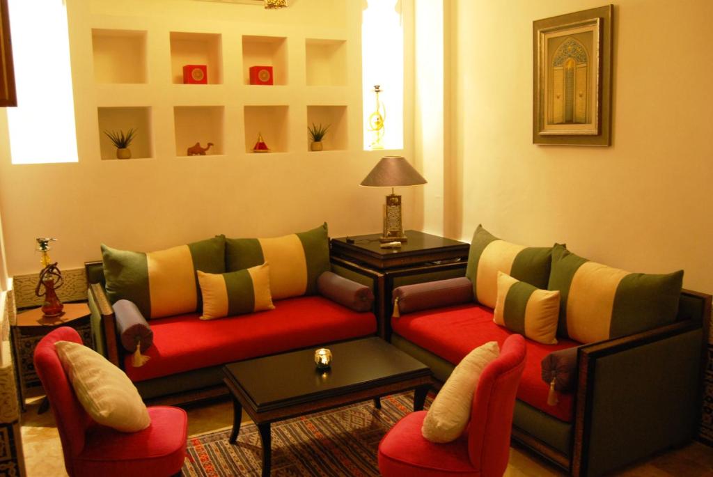 Shared lounge/TV area