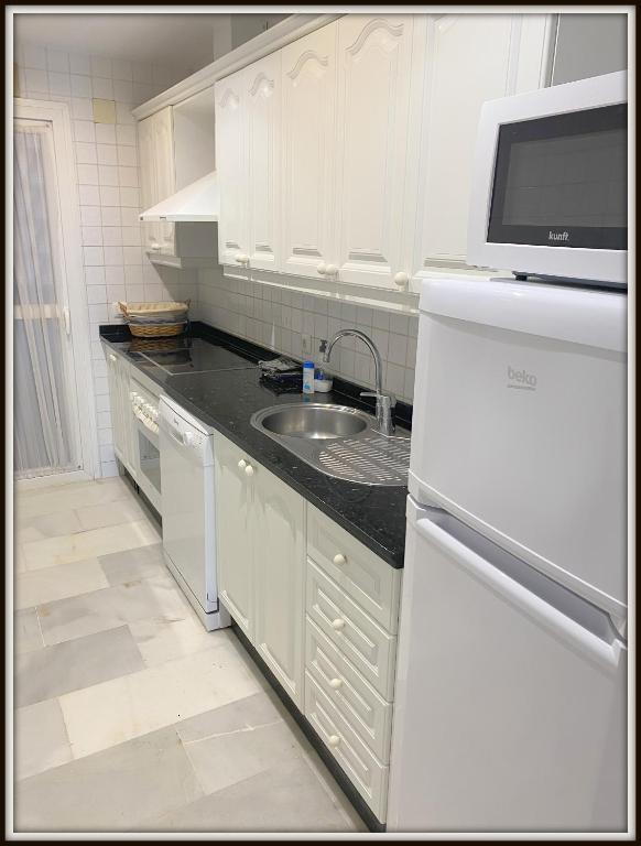 Mi Capricho, Ground Floor Apartments with private gardens - 4
