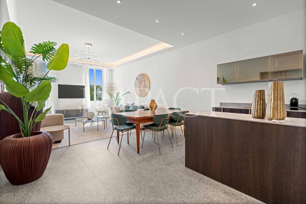 REF 783 - Cannes Croisette - Apartment for rent - 4