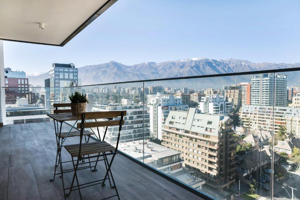 Prime 2BR Oasis in the Heart of Las Condes - 1