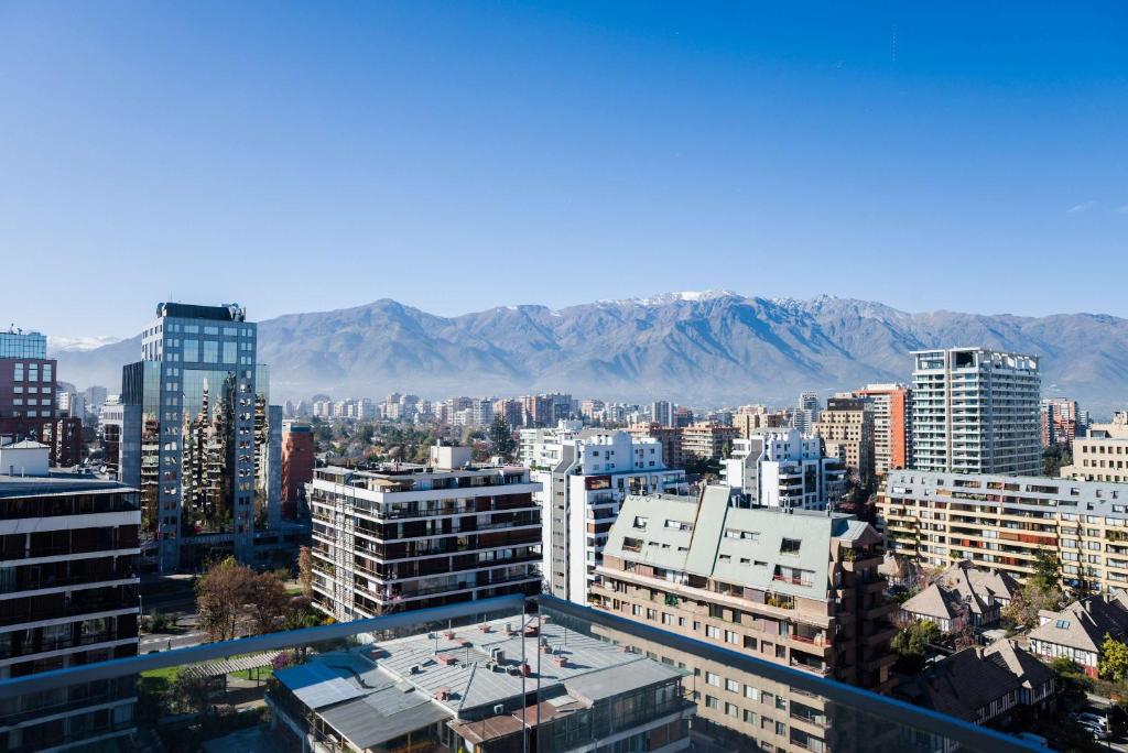 Prime 2BR Oasis in the Heart of Las Condes - 4