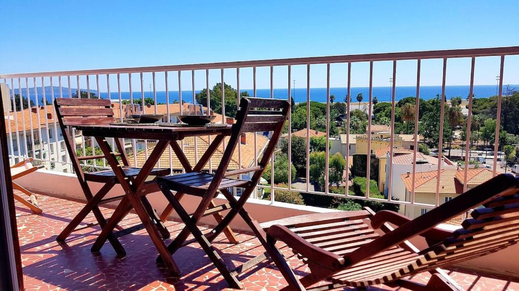 PANORAMIC SEA VIEW with PRIVATE PARKING and AC - 4