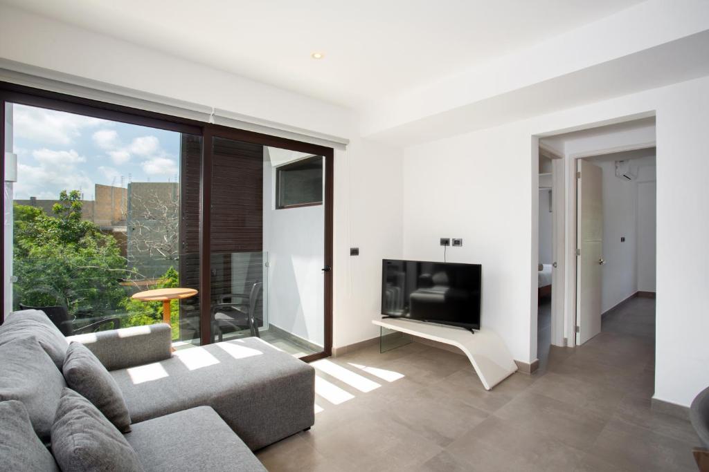 Modern PH with Private Pool in Tulum, 2 Bedrooms - 4