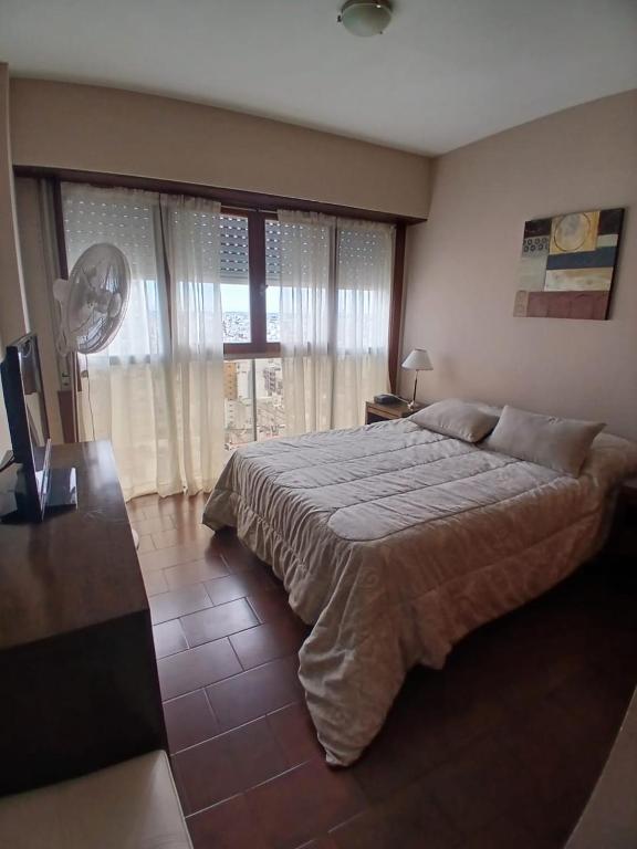 Depto 3 ambientes con balcon vista al mar y cochera - 3