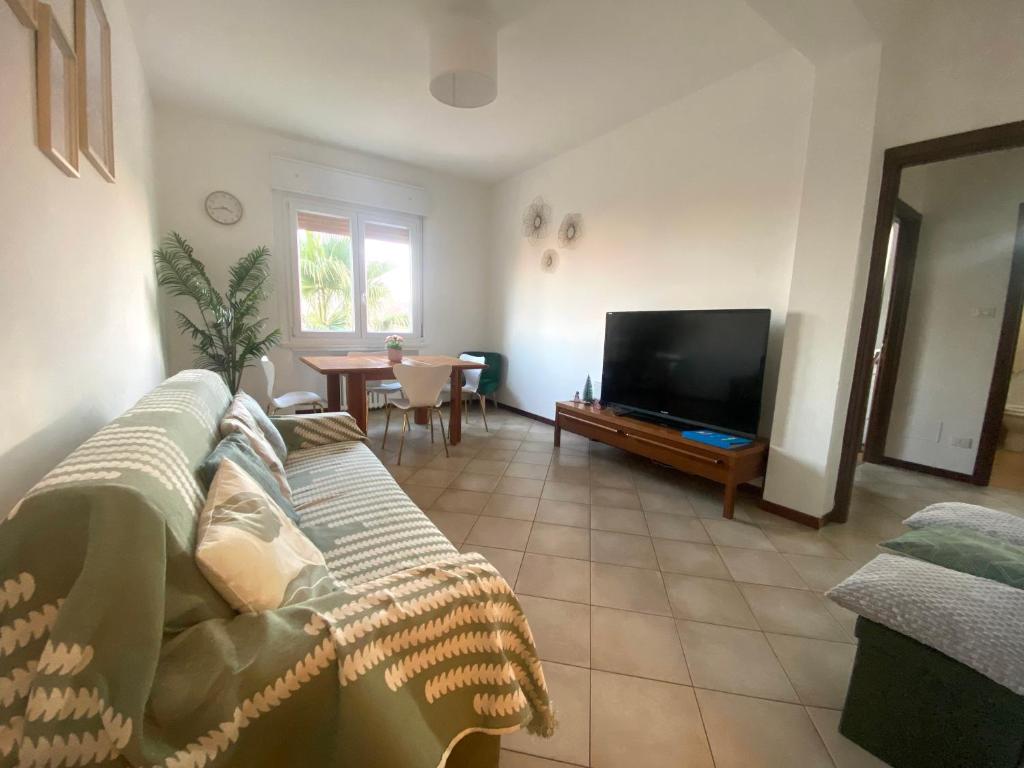 BELLAVISTA , Bright and Stylish Two Bedroom Apartment in the Historic Center - 4