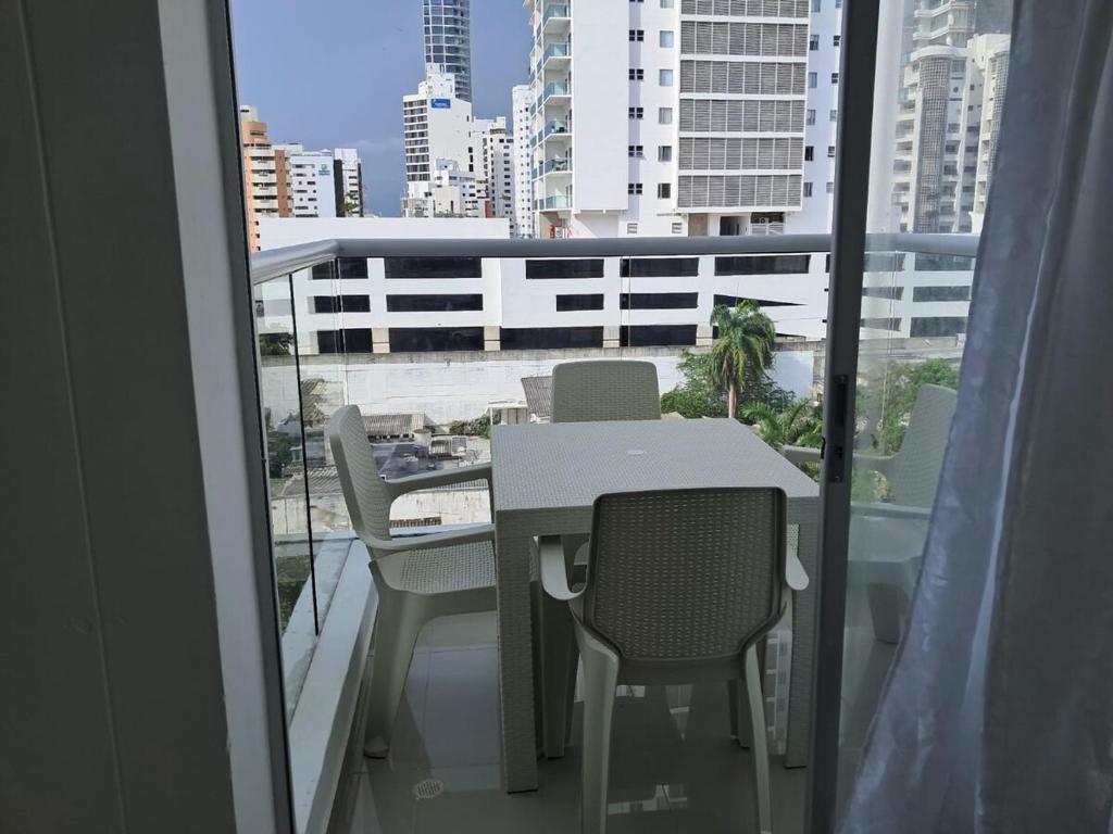Dúplex en Bocagrande Cartagena Piscina, jacuzzi y a 2 cuadras del mar - 3