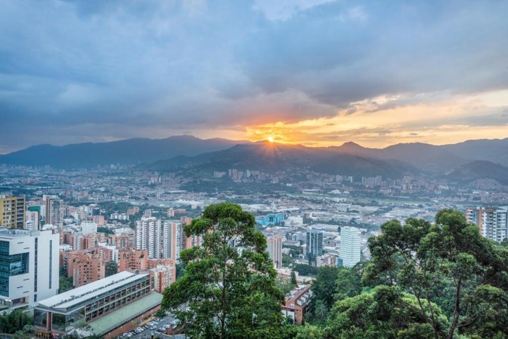 PANORÁMIKA - Unique 1BD 1 Bath and a half Best views Long term - 4