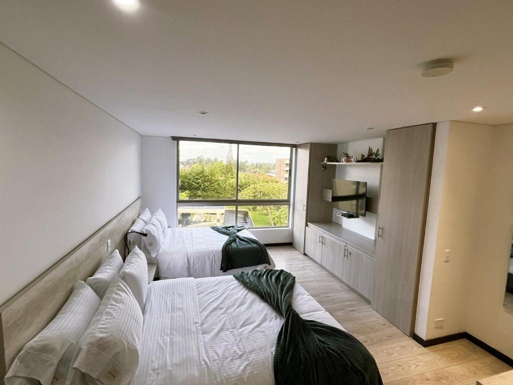 Private 1BR 2Bed AC Suite | Llanogrande Airport - 5