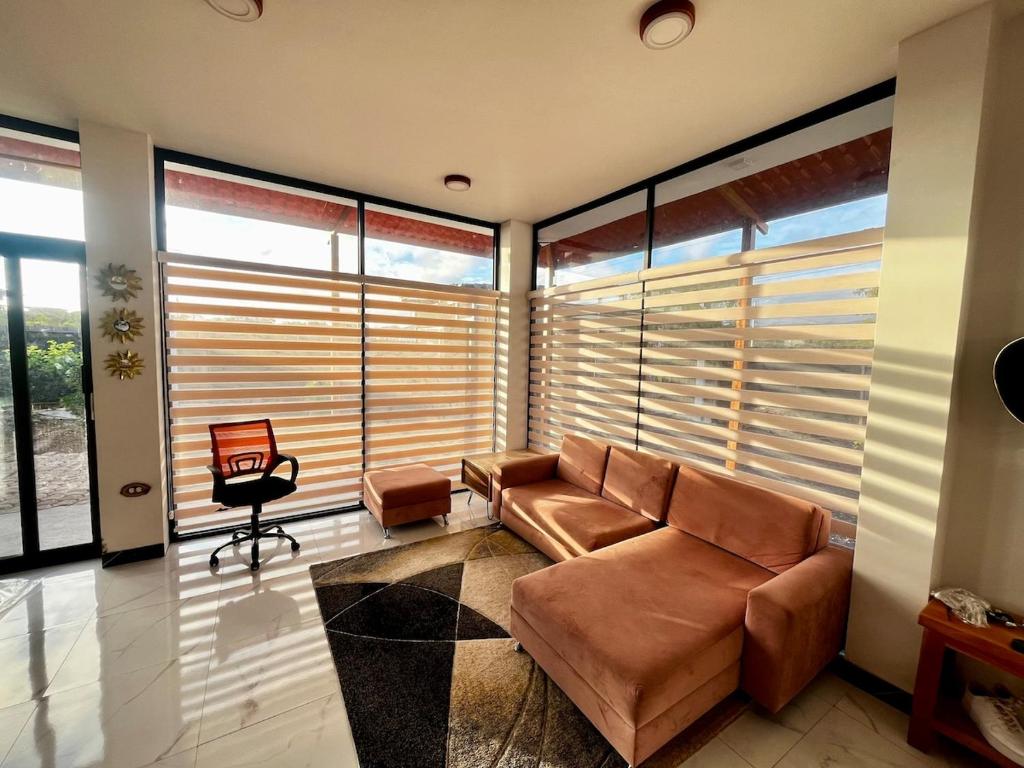 Imagination Studio Home - 3