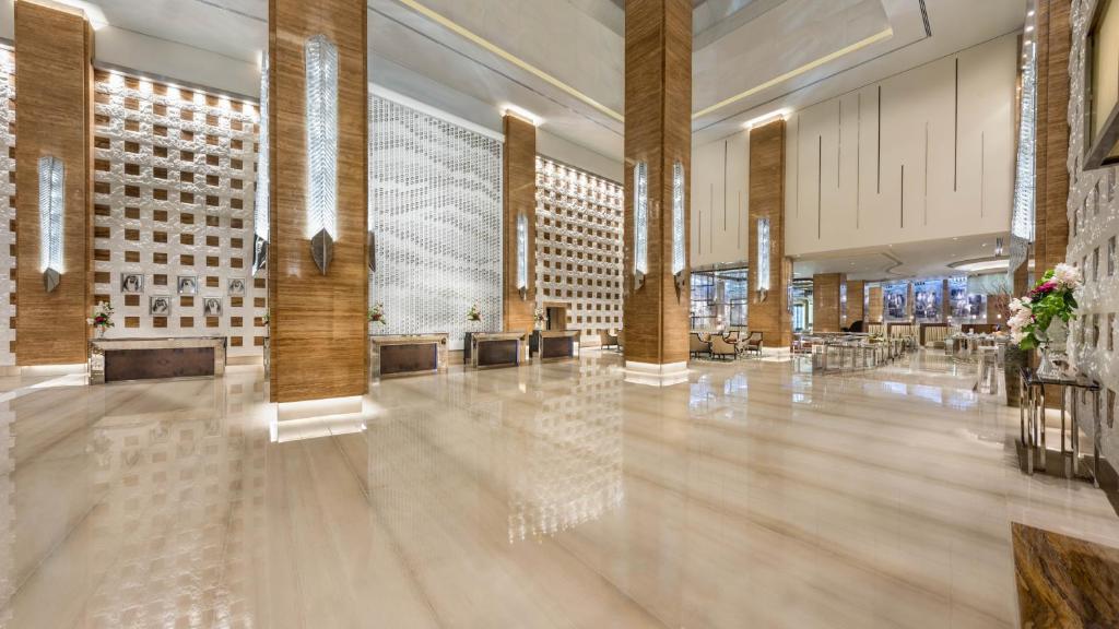 Lobby, Aspen Chalets by Kempinski Hotel Mall of The Emirates in Dubai