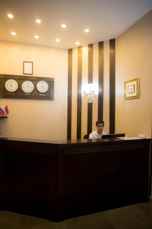 Eridana Hotel photo
