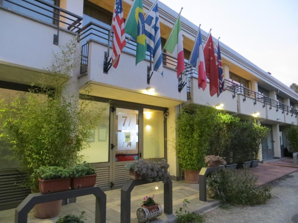 Hotel Seven Rooms photo