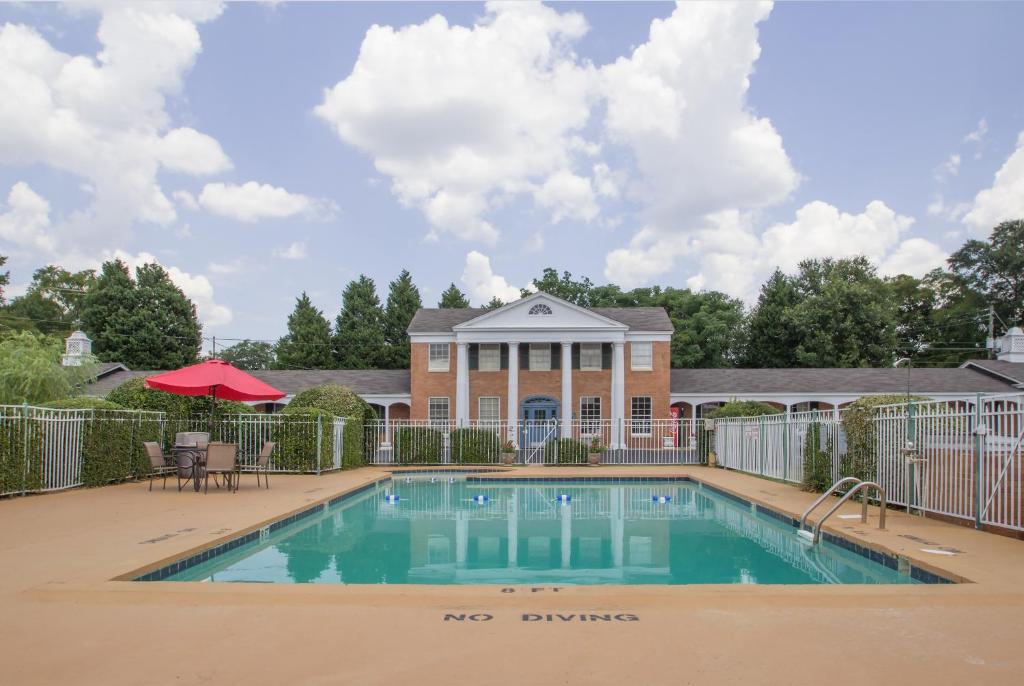 Americas Best Value Inn & Suites Forsyth