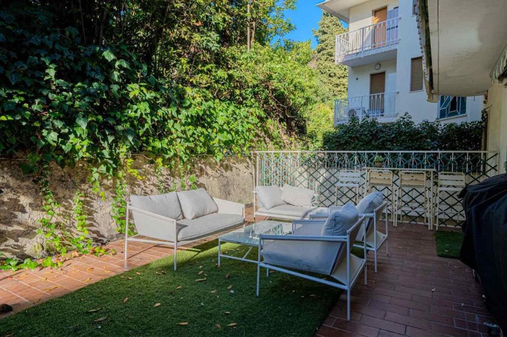 Terrace I Steps to Sea I Newly Refurbished I Sanremo Casino - 2