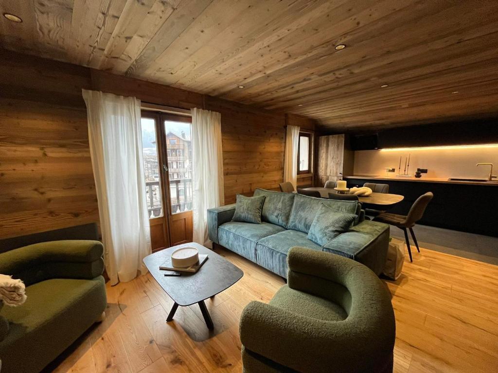 Bel appartement T4 au centre du village, proche des pistes, parking - FR-1-459-251 - 2