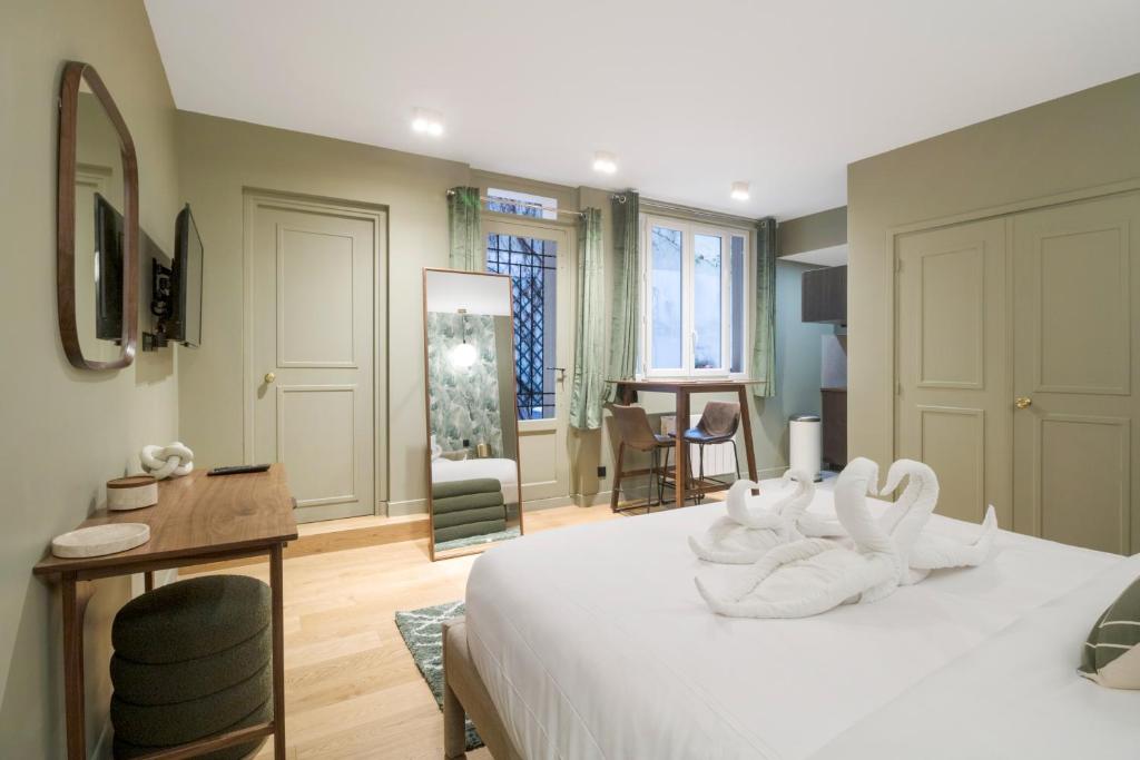 Modern studio in the heart of Paris near Eiffel Tower - 1
