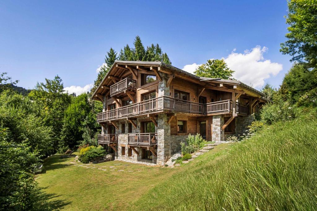 Luxury Chalet Sauna Cinema Mont Blanc Views in Megeve - 2