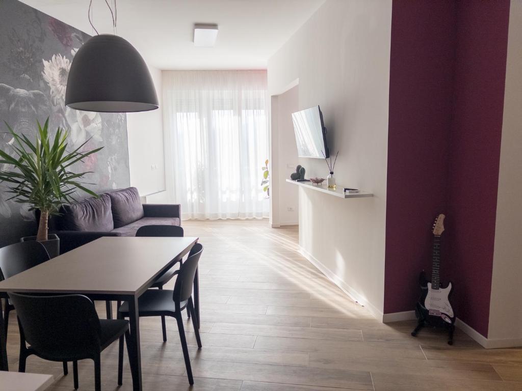 Suite In Town Home - 3