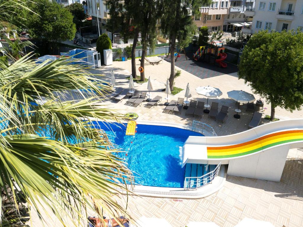 Halıcı Hotel Marmaris — Swimming pool in Marmaris, Mugla