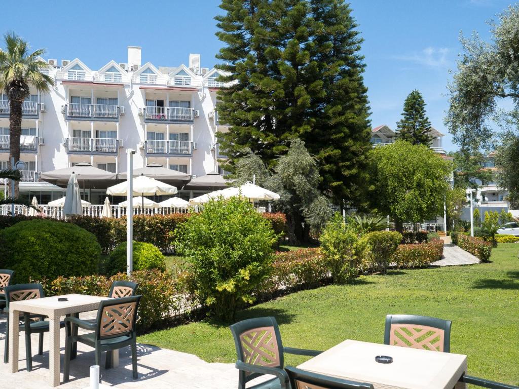 Halıcı Hotel Marmaris — Hotel building in Marmaris, Mugla