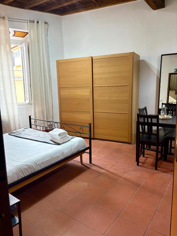 Studio apartment in a historic building - 4