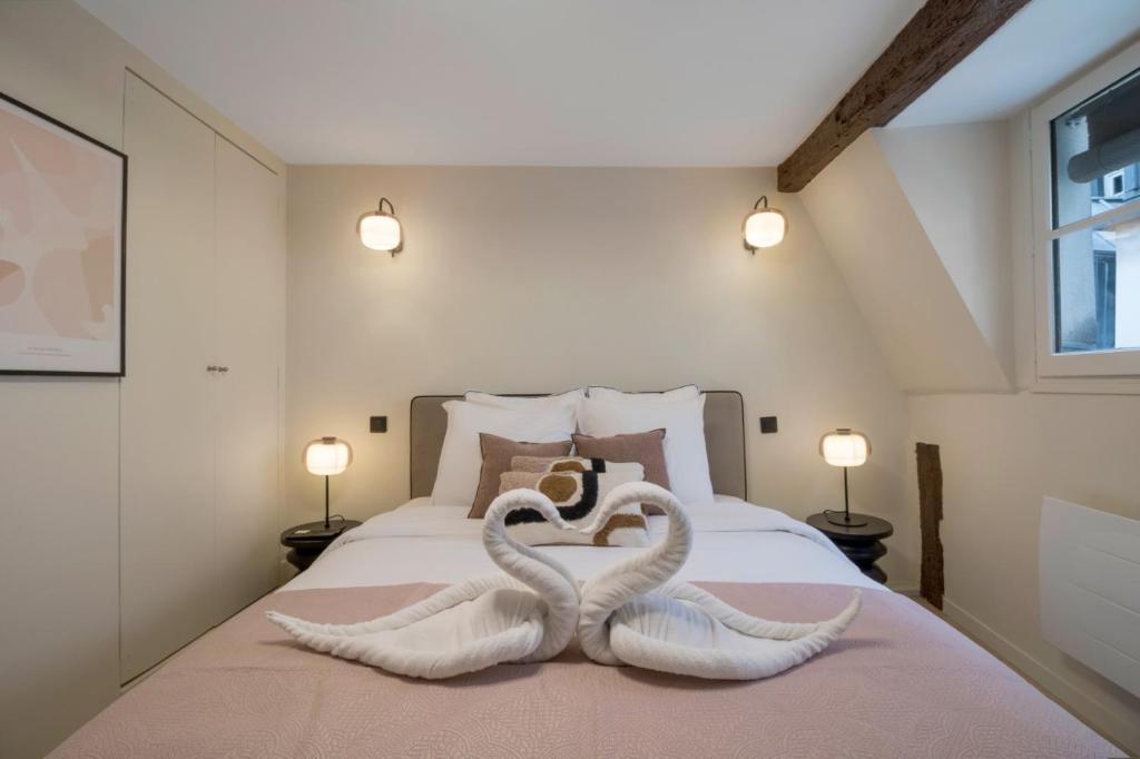 Cozy studio on Île Saint-Louis - 4