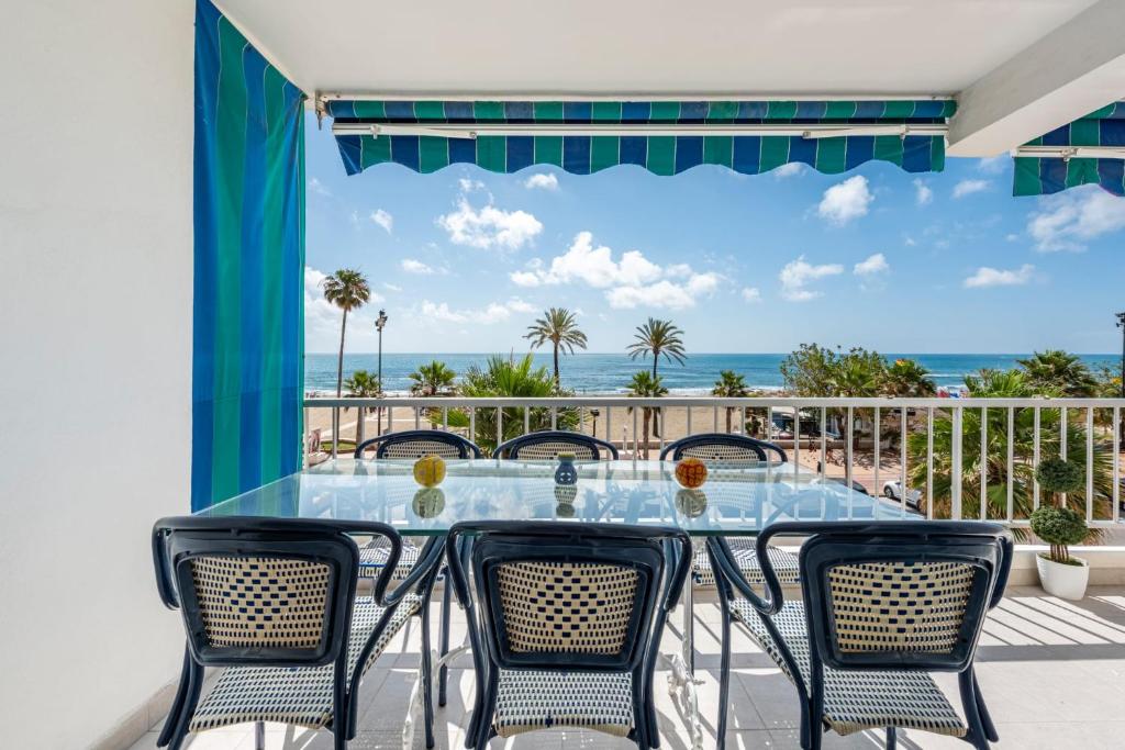 RgHost-Apartamento España en Paseo Marítimo - 4