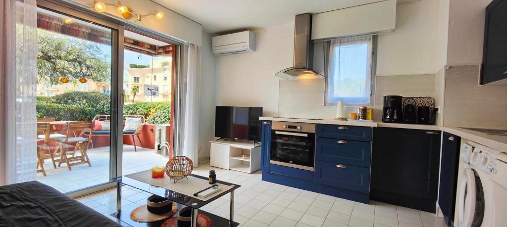 Beautiful bright and quiet 32 m apartment - 4