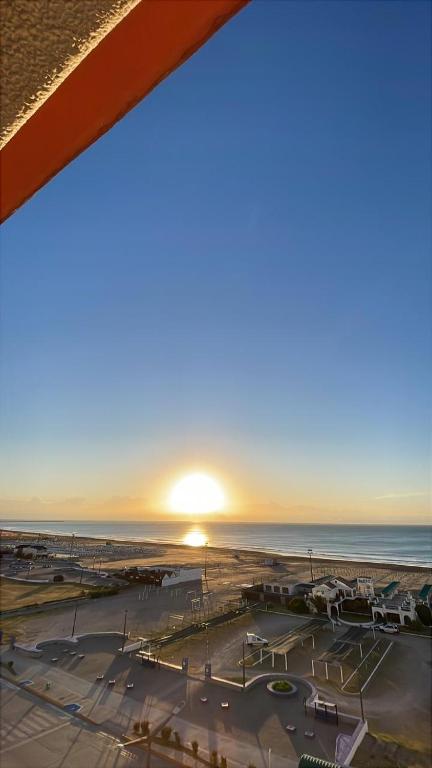 Amanecer del Mar - 1