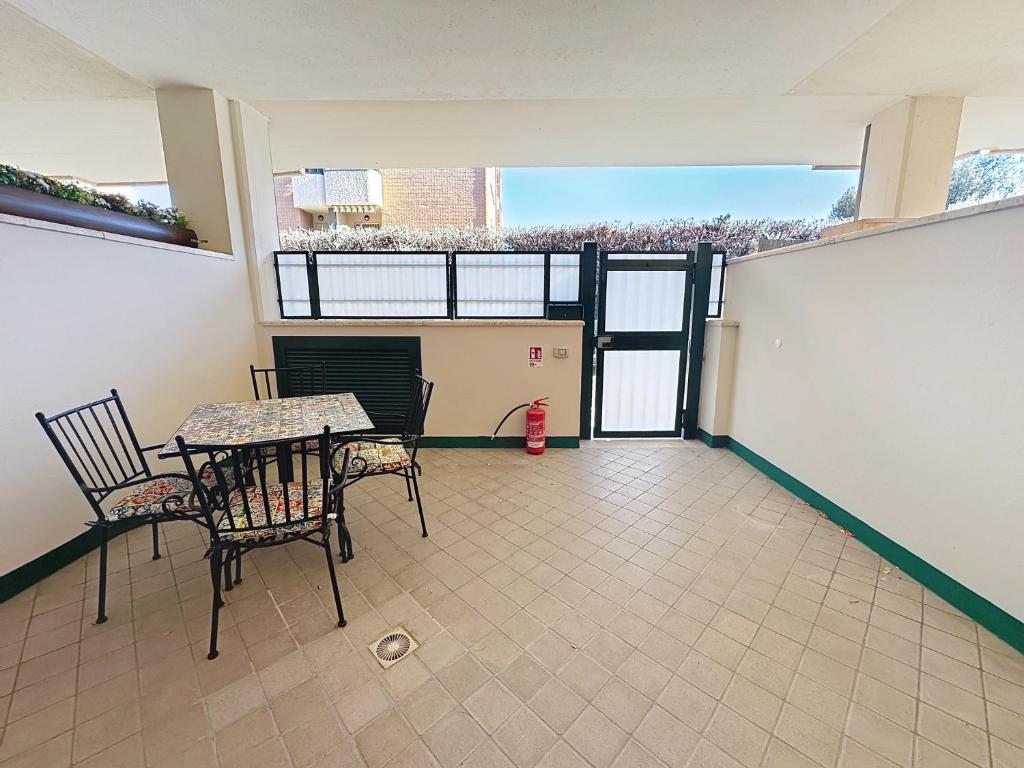 I 3 Moschettieri vicino a Terme e Unitus, Parcheggio libero - 5