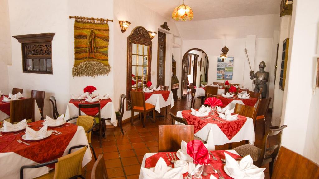 Hotel Los Frayles - 4