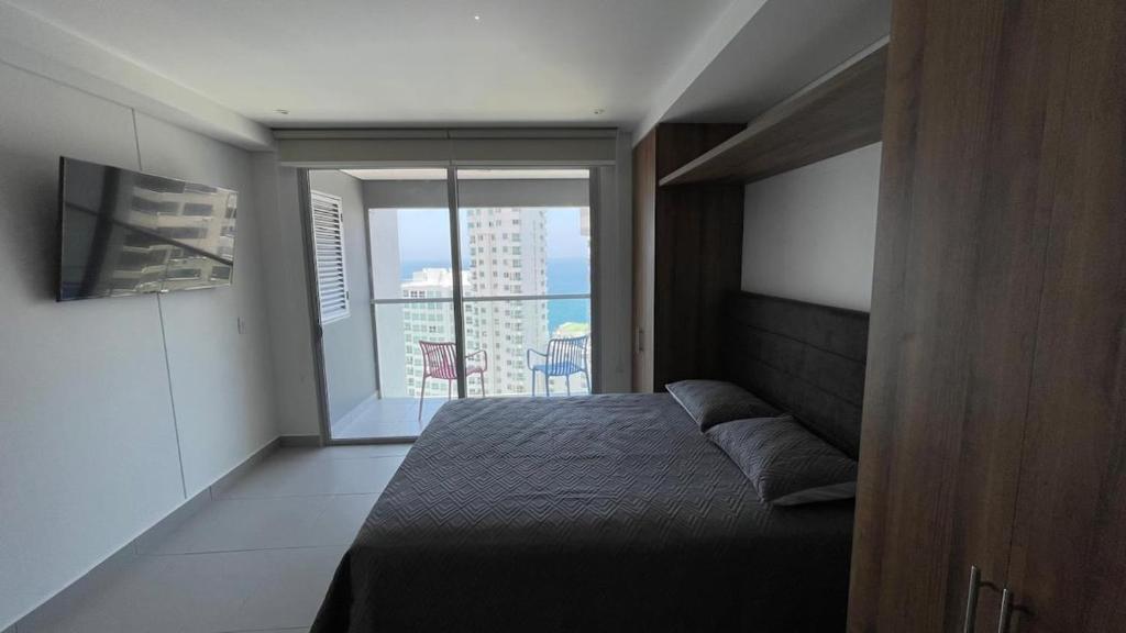 Beach Getaway Modern Apt, 1 Block from beach, Santa Marta - 3