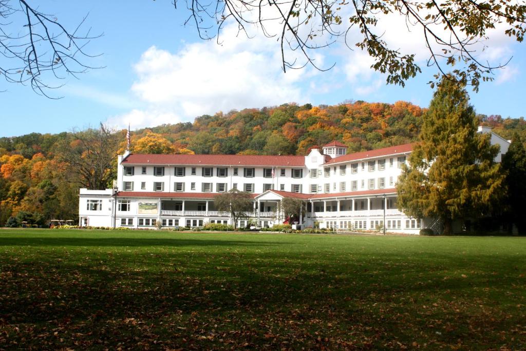 Shawnee Inn and Golf Resort — Hotel in Shawnee on Delaware (PA)